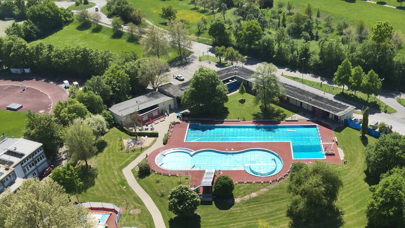 Außenbecken Luftaufnahme Freibad Waiblingen